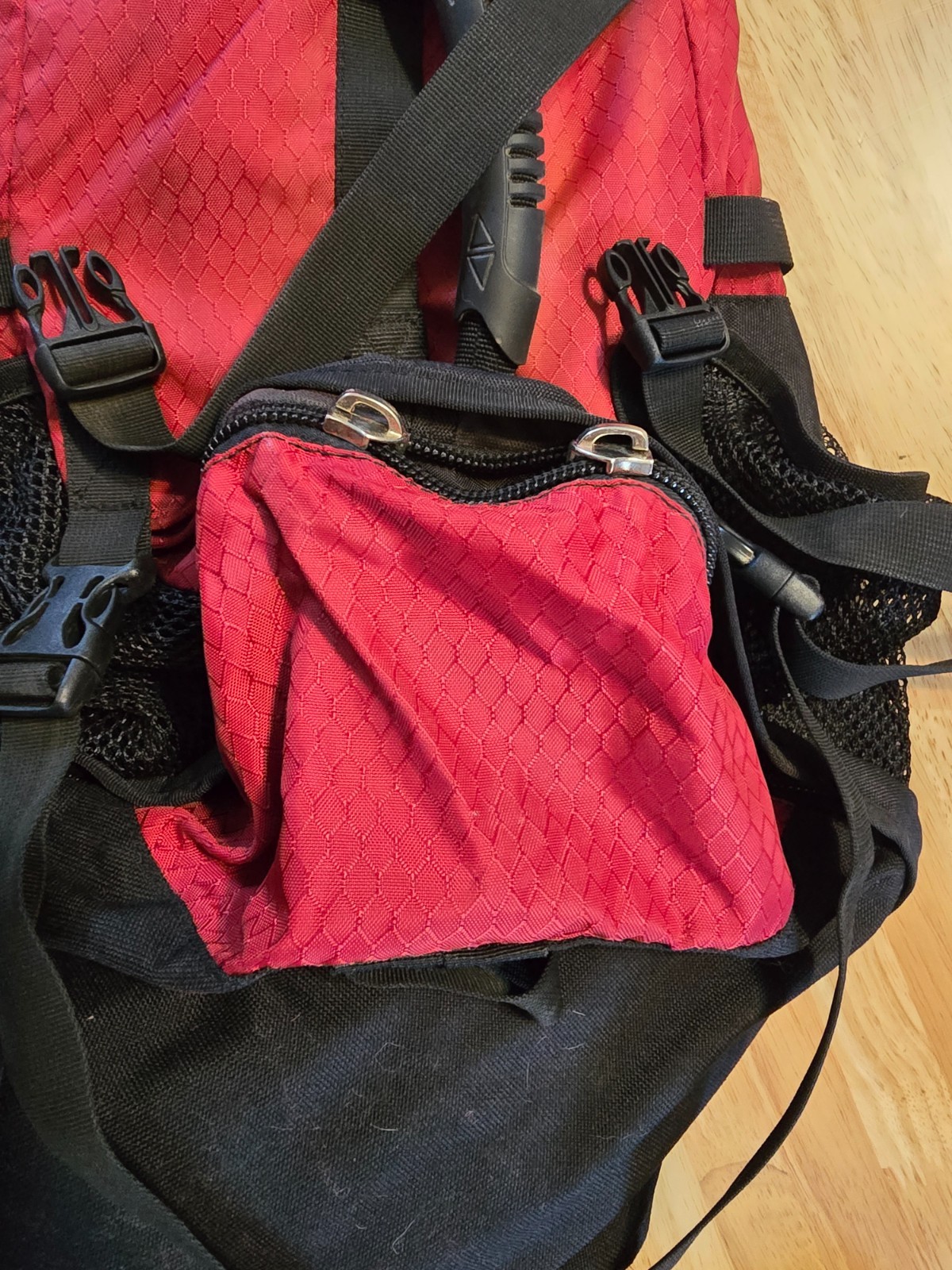 Eddie Bauer Trail Backpack Red and Black 2