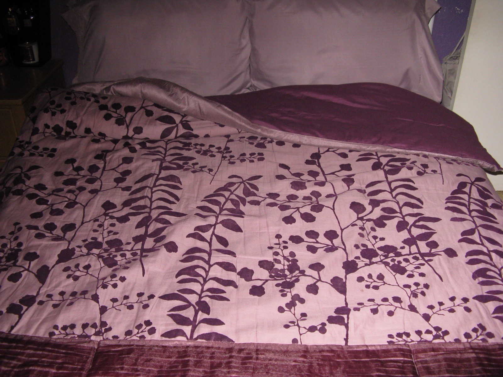 Authentic Twilight Bella Swan “Purples Cool” Twin Comforter + 1 Pillow Sham gallery
