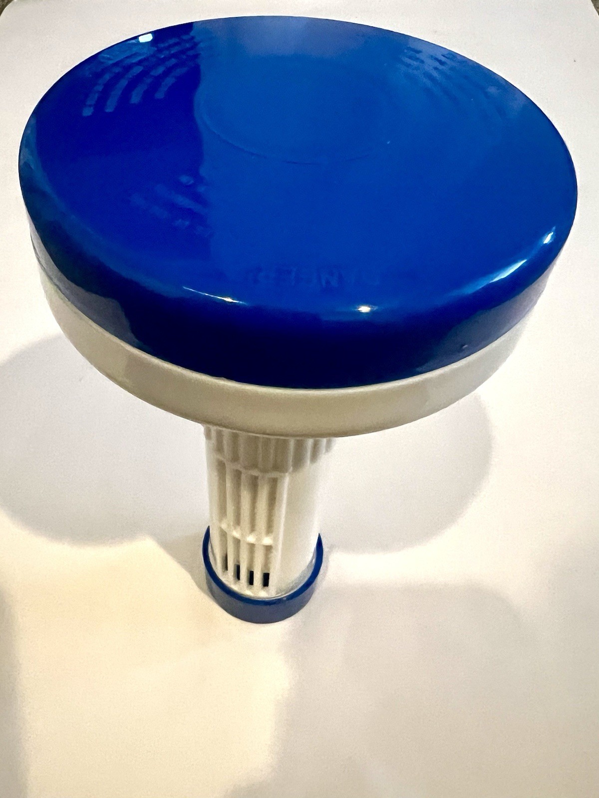 Floating Spa Hot Tub Tablet Dispenser Chemical Floater, Blue/White for 1” Tabs gallery