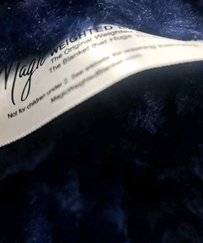 MAGIC Weighted Throw Blanket Navy 38"X60" Faux Fur Beautiful Soft 10lbs - 4 Ozs gallery