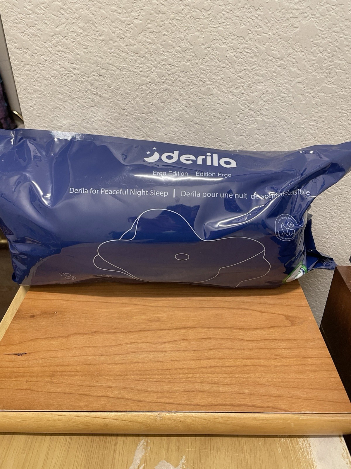 NEW Derila Ergo Neck Pillow Contour Standard Size Memory Foam (54x36x12 CM) gallery