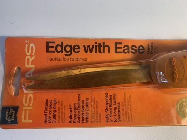 FISKARS PRUNING SHEARS - NEW