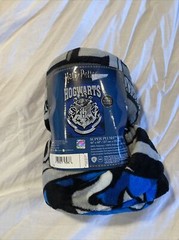 Harry Potter Super Plush Throw Blanket Hogwarts 46 x 60 117 cm x 152 cm