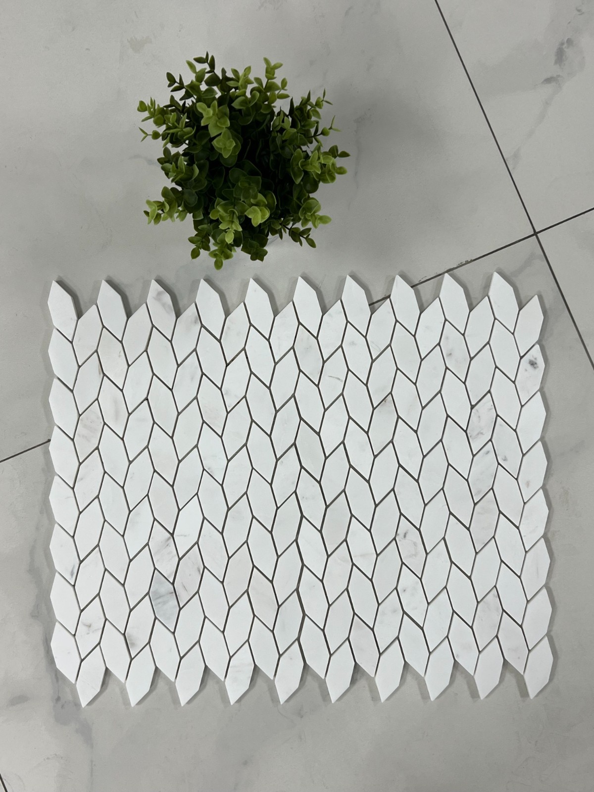 Dolomite Marble Leaf Pattern Mosaic Tile gallery