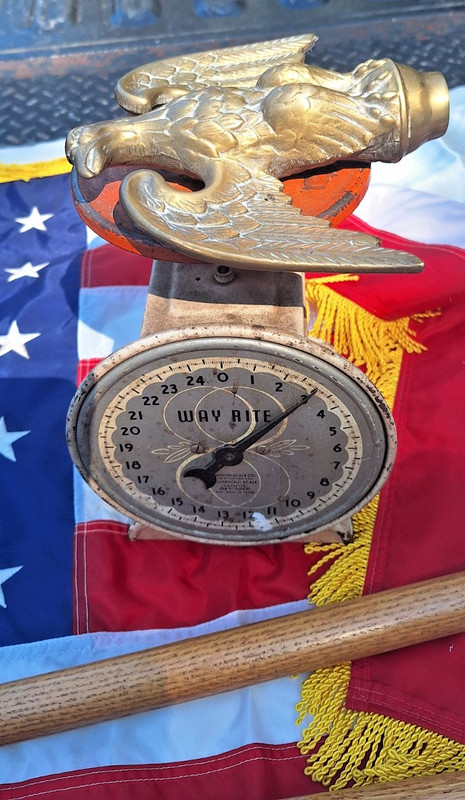 American solid brass Eagle. US Made 7 1/2" X 6 1/2" 3 pounds. (EAGLE ONLY.) gallery