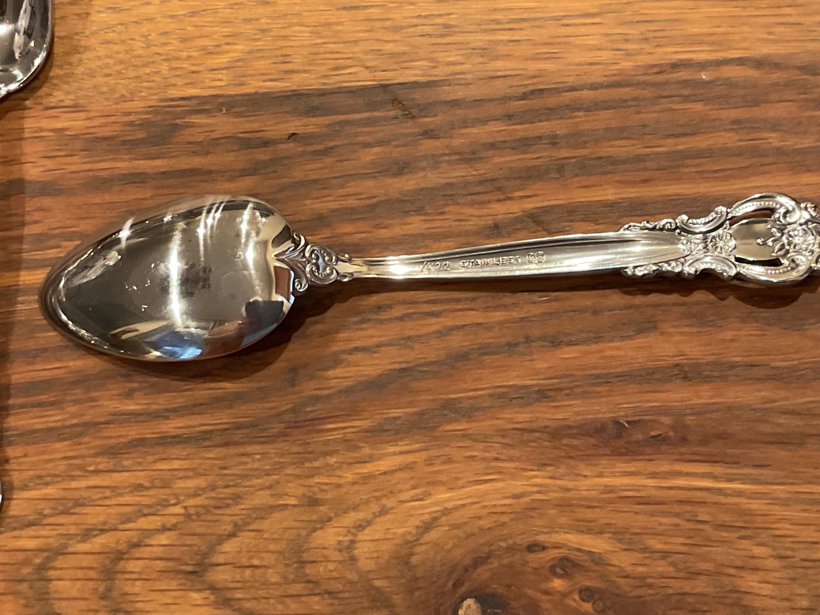 FRONTENAC LYON 5 Piece Place Setting International Stainless Flatware - NEW gallery