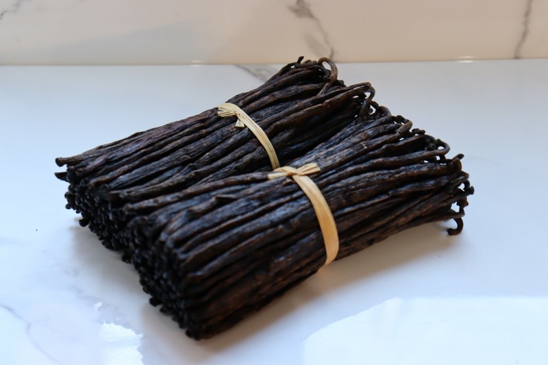 20 Madagascar Grade B Extract Grade Bourbon Vanilla Beans gallery