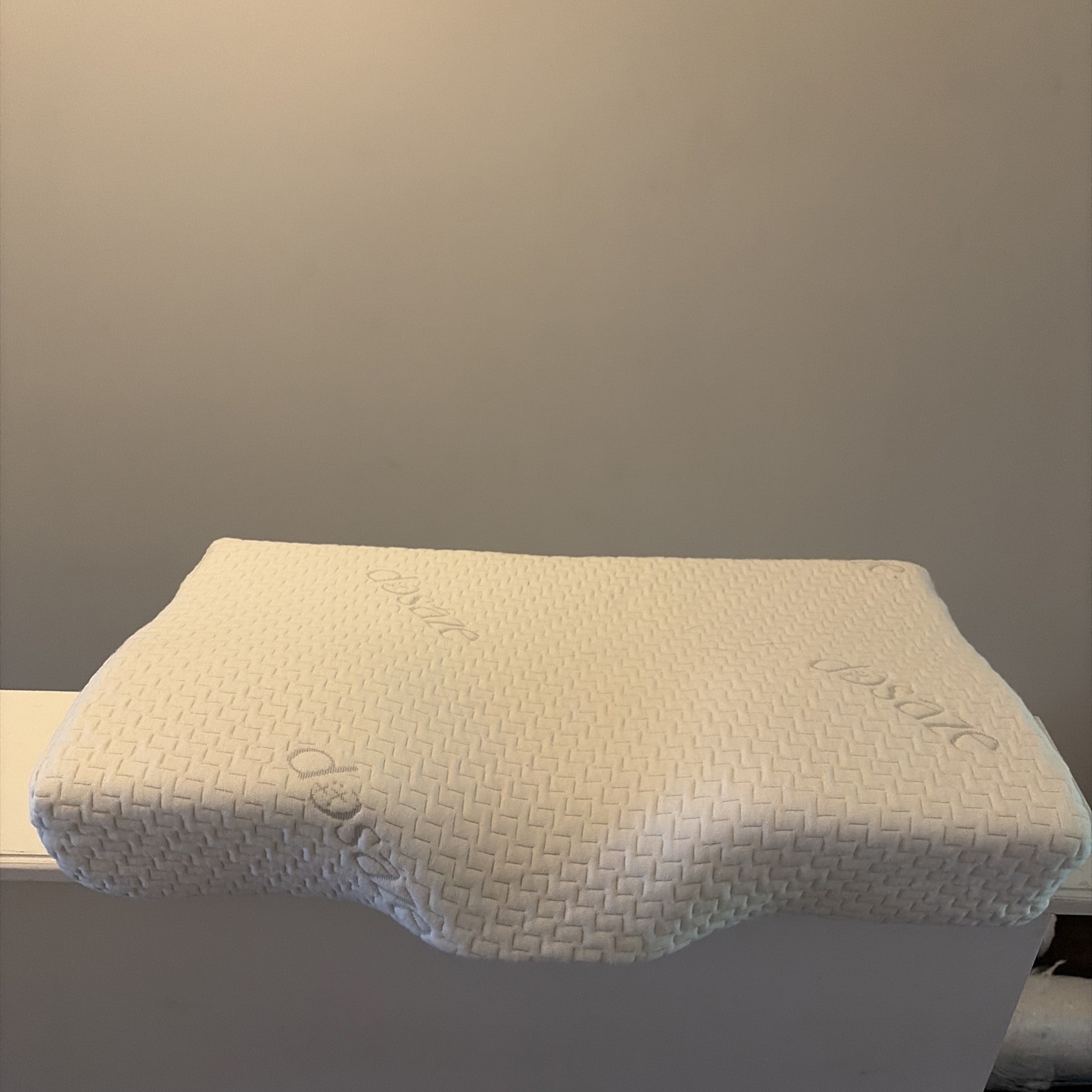Dosaze Contoured Orthopedic Pillow - Standard- Neck Pain Relief Side Sleeper gallery