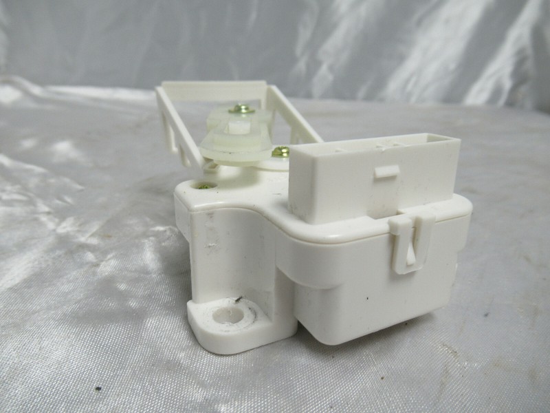 OEM Frigidaire Stack Unit Washer/Dryer Actuator 5304492254 5304536495 (Lot #30) gallery