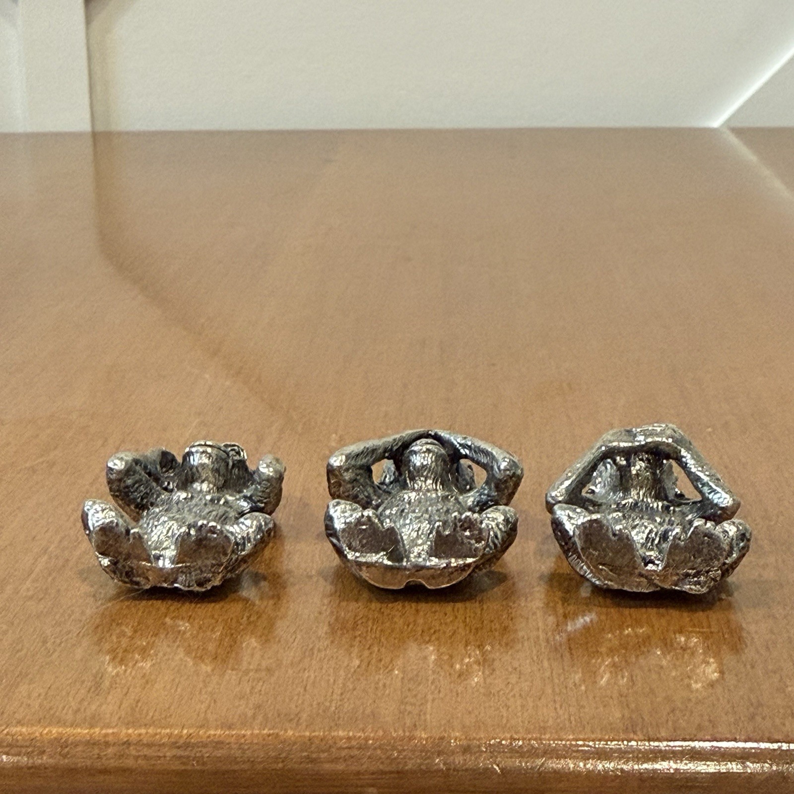 3 Wise Monkeys Mini Figures Set Decor Hear See Speak No Evil Silver Toned Metal gallery