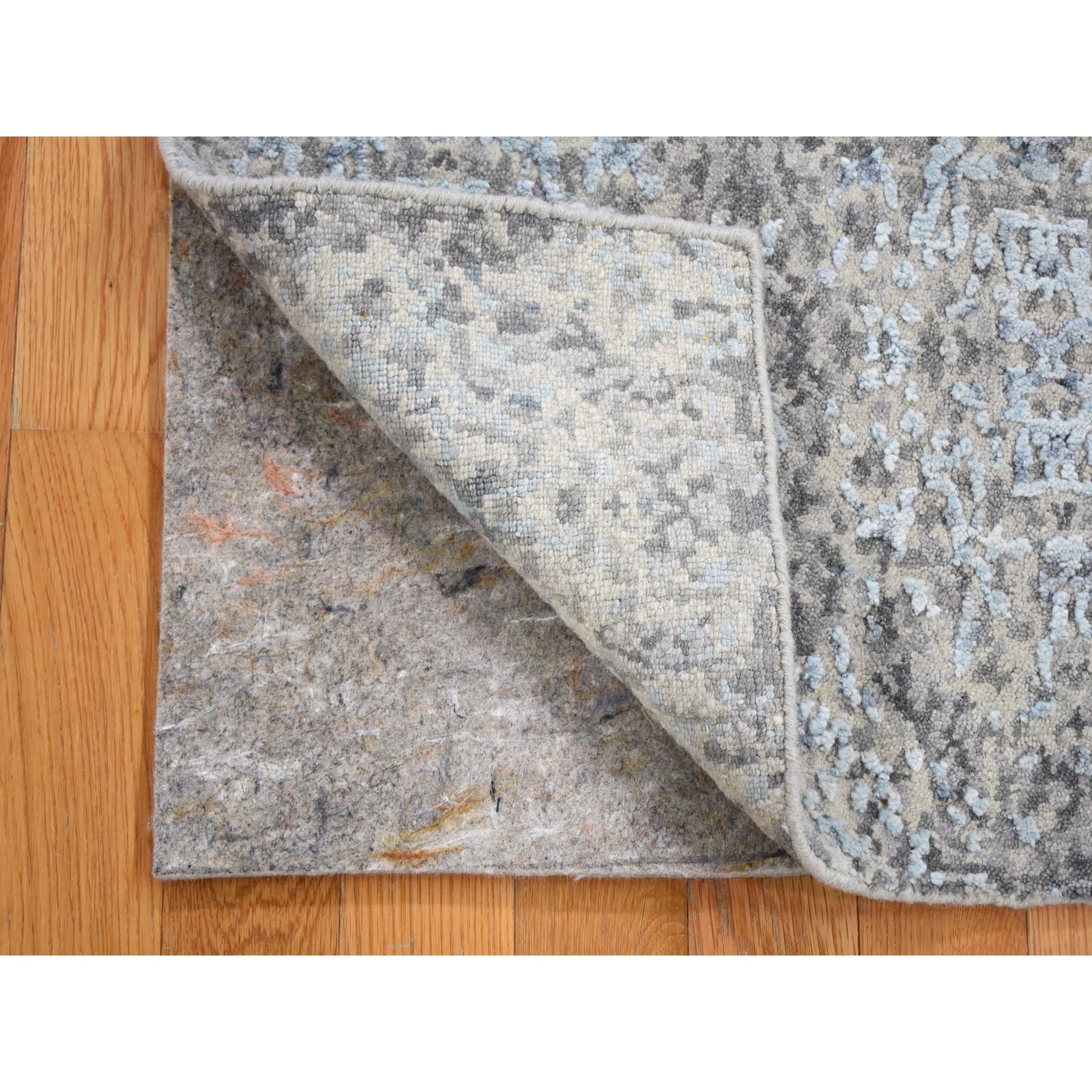 2' x 3' Gray Wool And Silk Abstract Design Hand Knotted Oriental Rug R59130 gallery
