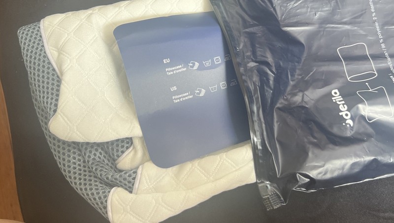 Derila MemoryFoam Pillowcase COVERS ONLY 50x30x10cm Pillow New Sealed gallery