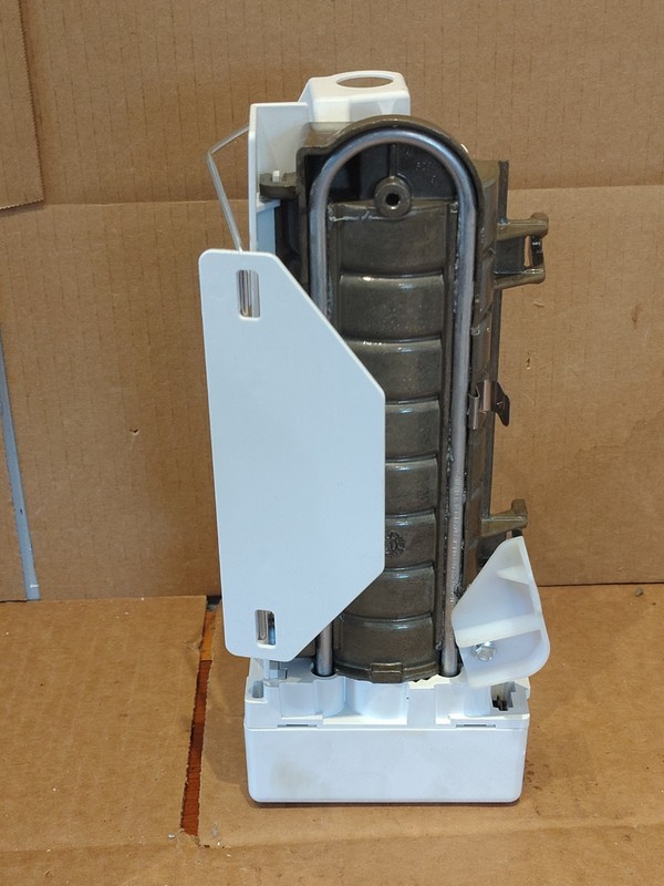 WHIRLPOOL REFRIGERATOR ICE MAKER PART# W10190965 gallery
