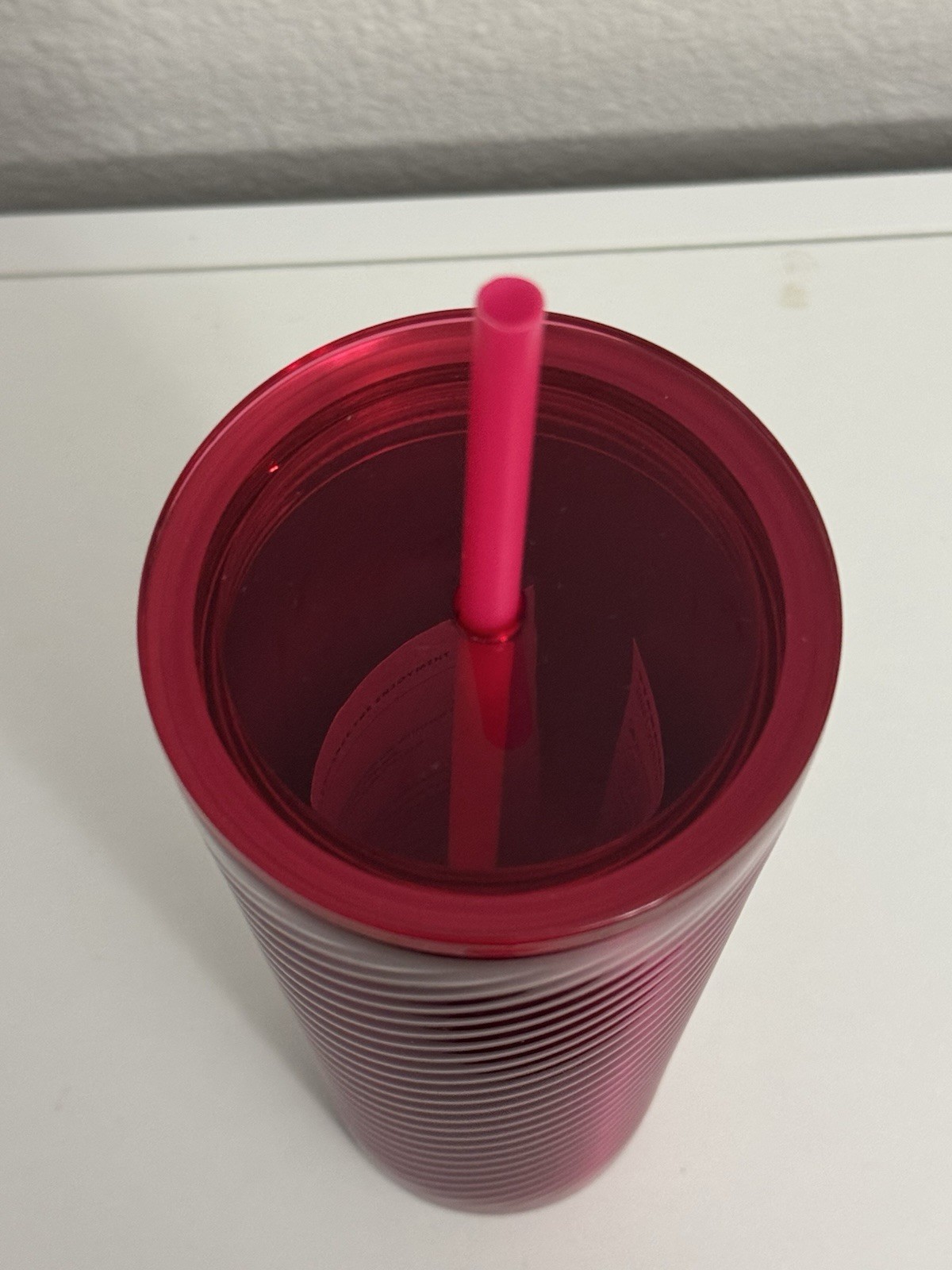 Starbucks Metallic Pink Swirl Cold Cup Tumbler – 24oz | 2023 Holiday Edition gallery