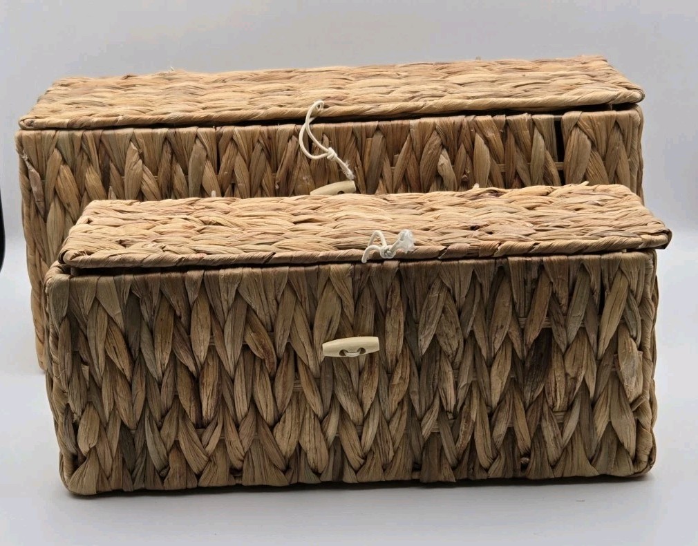 Set 2 Water Hyacinth Woven Storage Baskets with Lids Toggle Closure NEW gallery