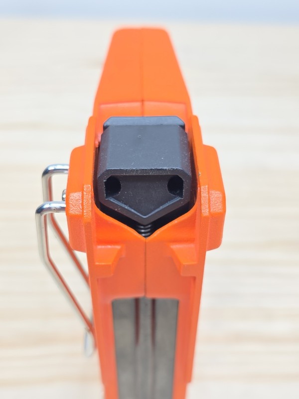 Klein Tools 450-100 Cable Stapler Heavy Duty Romex Wire Staple Gun Belt Clip gallery
