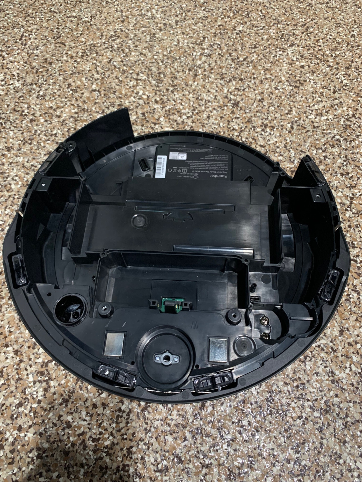 ~ Authentic OEM Roomba J7 Barebones unit with Motherboard PCB cliff camera j8 gallery