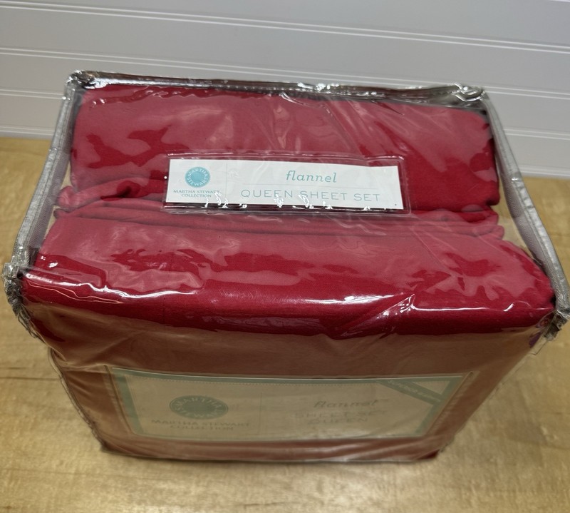 Martha Stewart Collection Red Pepper 100% Cotton Flannel Queen Sheet Set NEW gallery