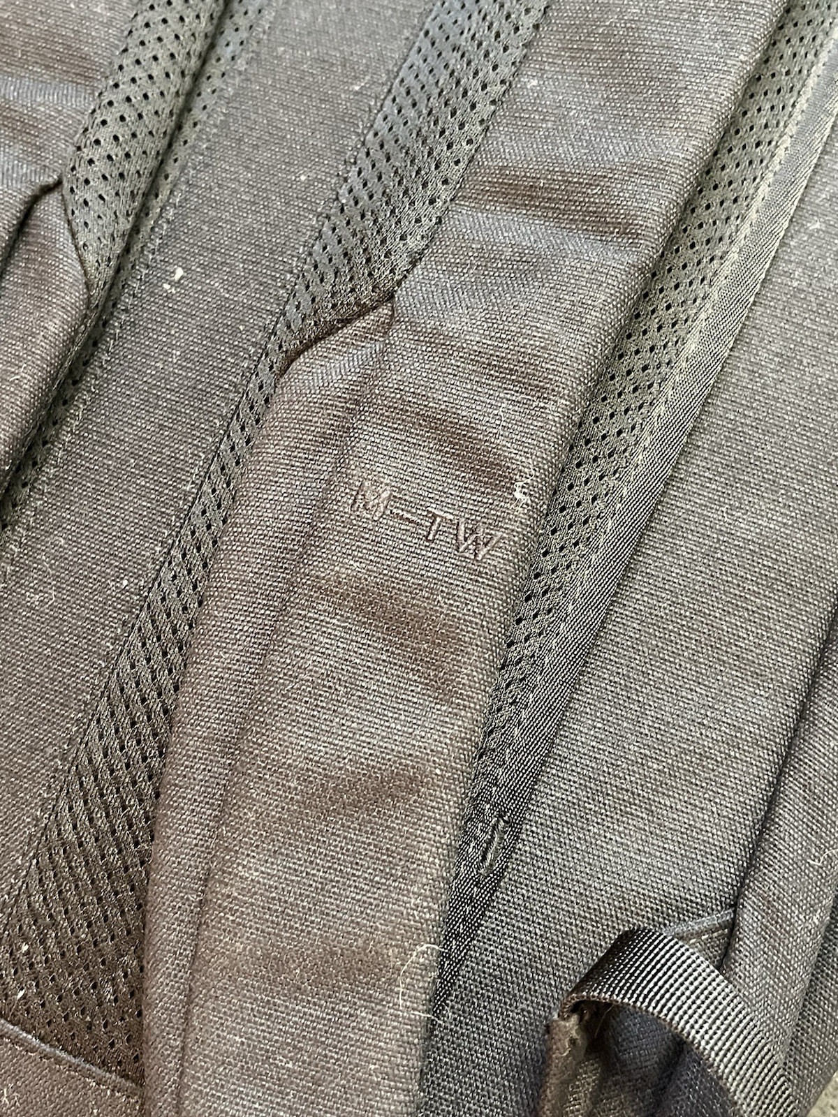 M-TW Moment 17L Everything Backpack Black 5