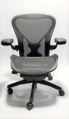 Herman Miller Aeron Mesh Chair Medium B fully adjustable Posture fit black mesh