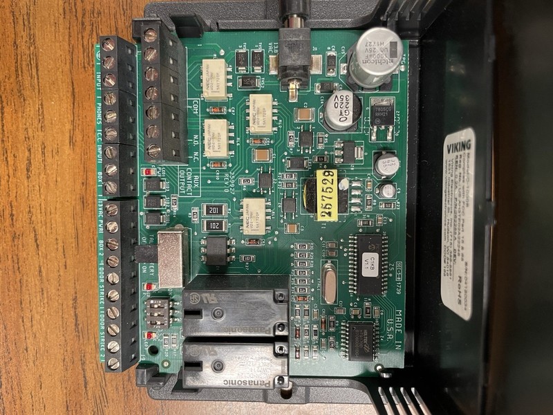 VIKING C-1000B DOOR ENTRY CONTROLLER WITH POWER SUPPLY gallery
