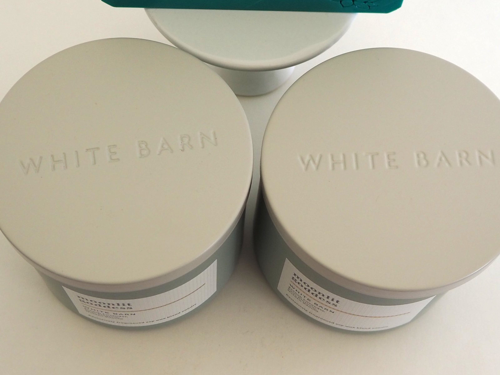Bath & Body Works Moonlit Goddess 3 Wick White Barn Scented Candle Set x 2 NEW gallery