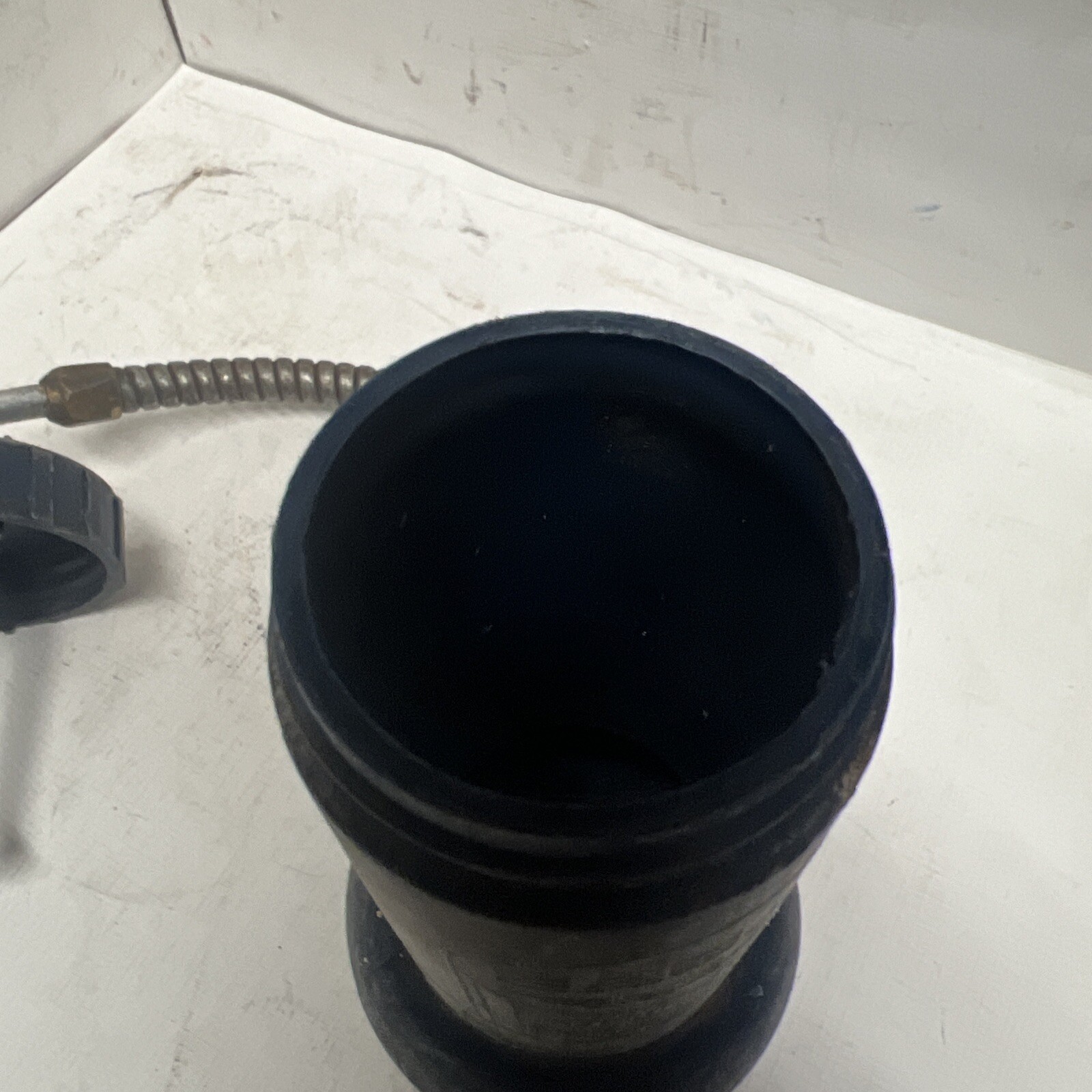 Vintage Eagle 33F Pump Oiler- with Flexible Metal Spot - gallery