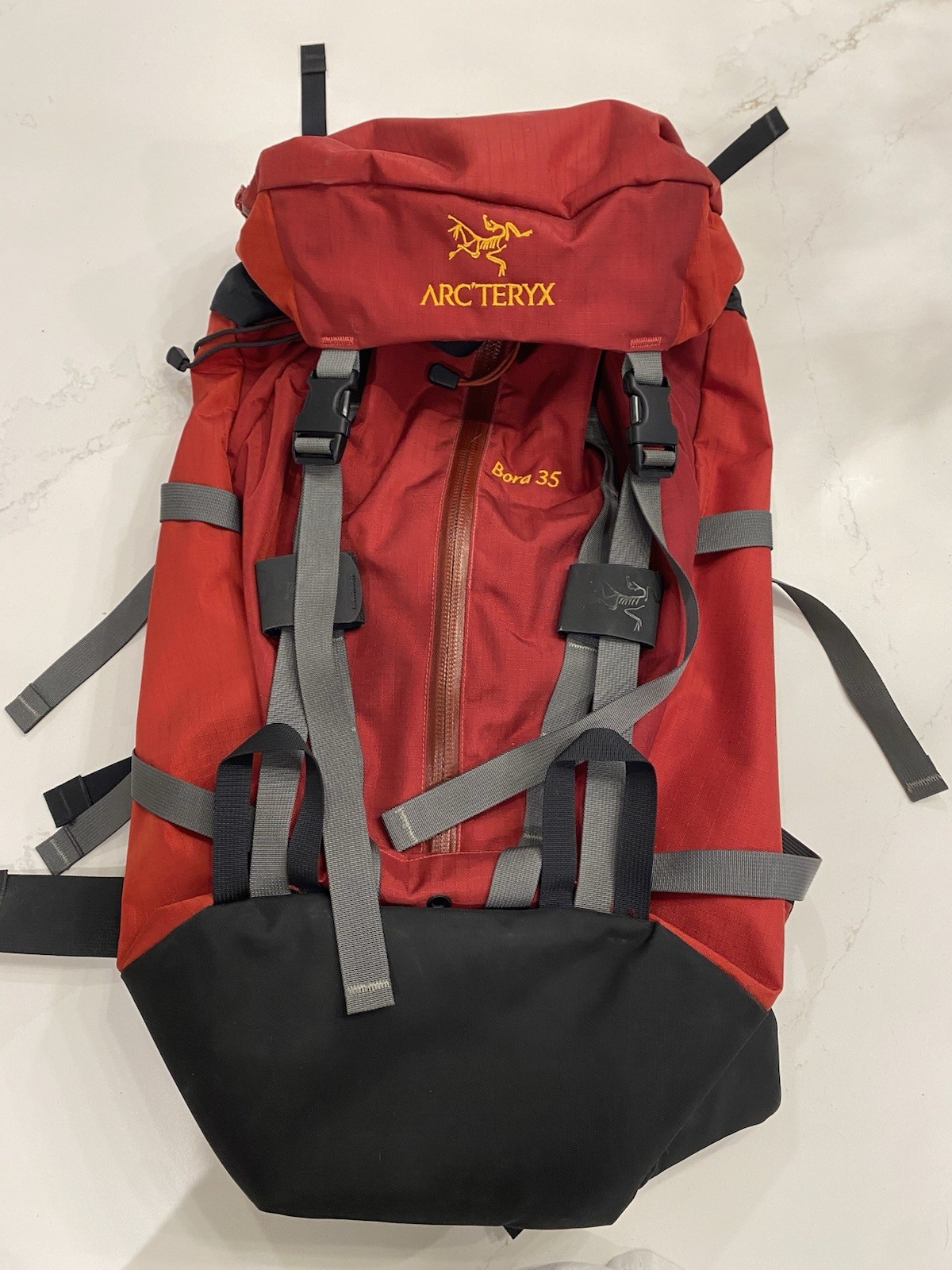 Arc'Teryx Bora 35 Red Great Condition!- VHTF