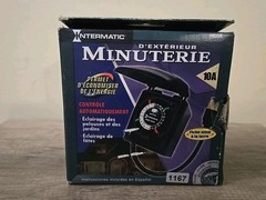 Intermatic OUTDOOR TIMER w/Weatherproof Cover Model: HB35R, 10 Amps, Auto Timer.
