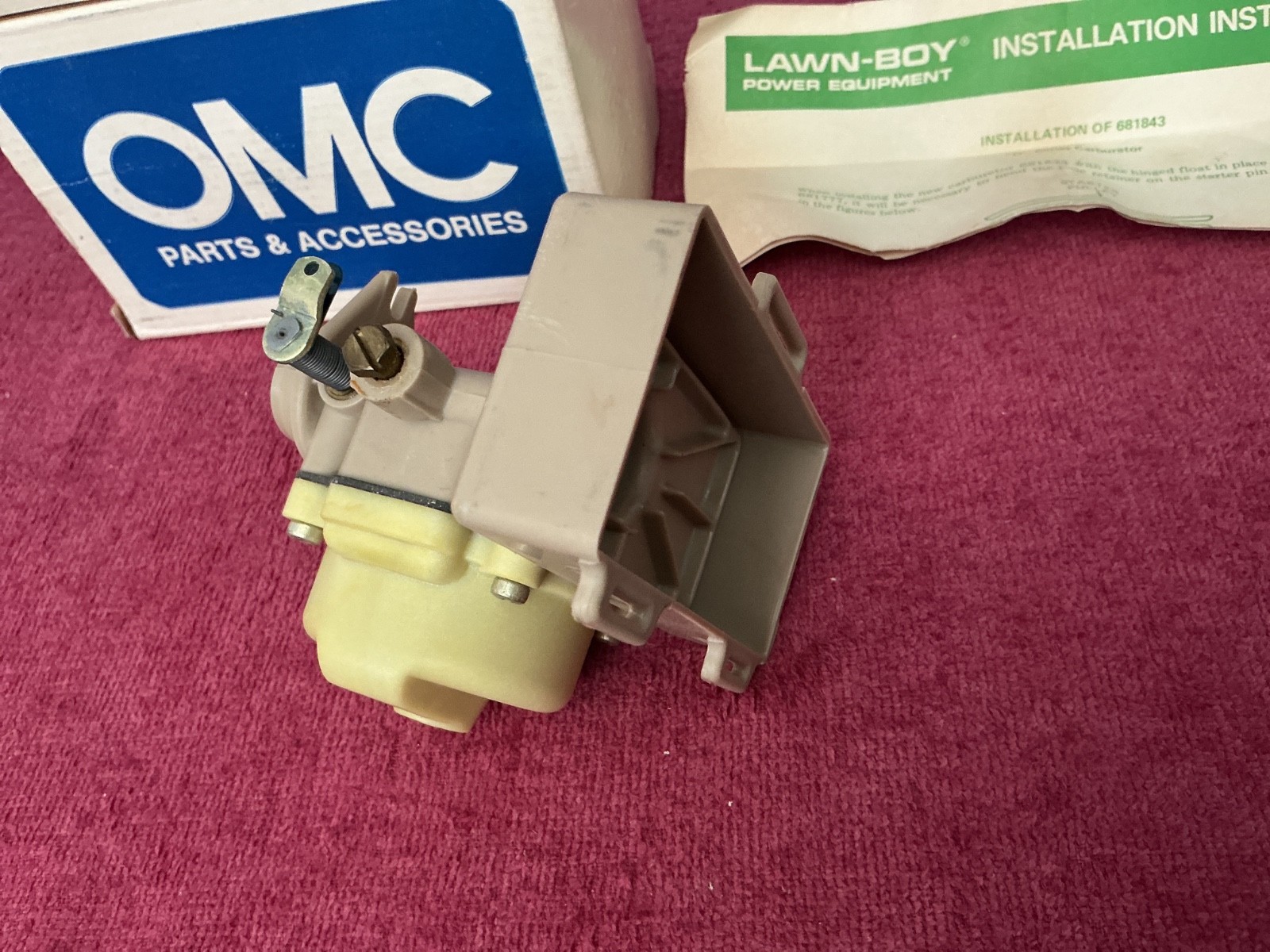 Lawnboy Lawn Boy # 681843 Carburetor * New-Old-Stock Genuine Lawnboy Part * gallery