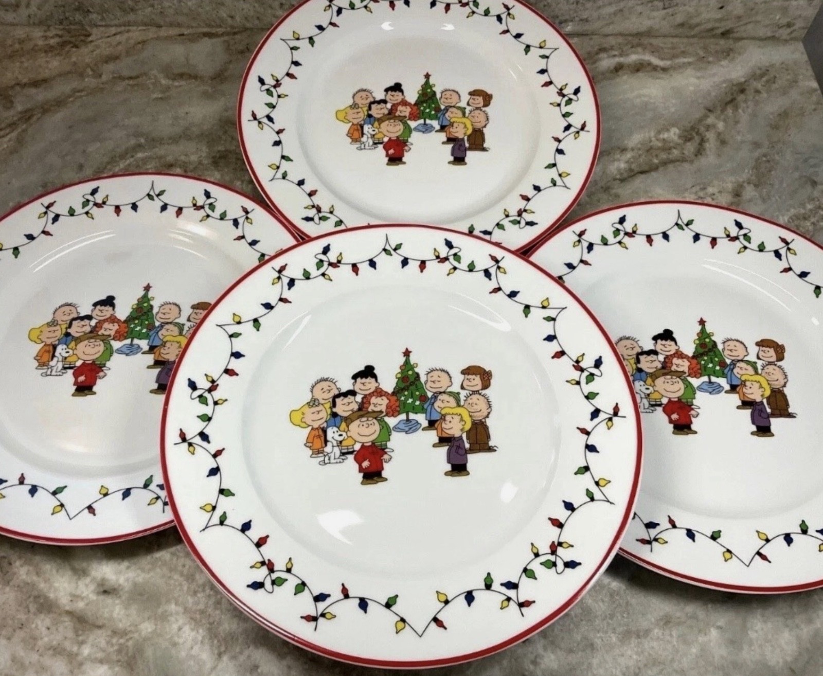 Peanuts Snoopy And Charlie Brown Christmas Dinner Plates Lights 10.5in SET OF 4 gallery