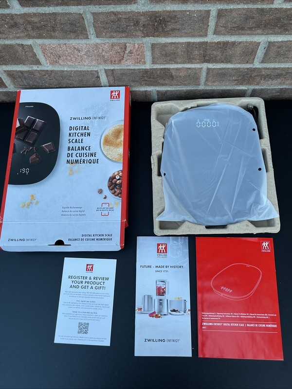 ZWILLING Enfinigy Digital Kitchen Scale 10kgs/22lbs (Model: 53011) gallery