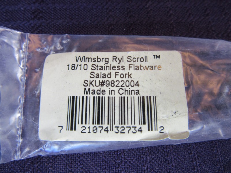 12 Piece LENOX WILLIAMSBURG ROYAL SCROLL 18/10 Stainless Flatware New in Box gallery