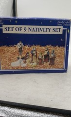 Vintage Multicolor Fine Ceramic Holiday Decorative Scene Nativity Set Of 9