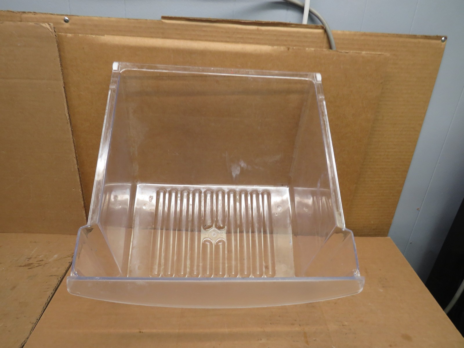 Frigidaire Refrigerator Crisper Drawer (Wear) Part # 240351007 240351061 gallery