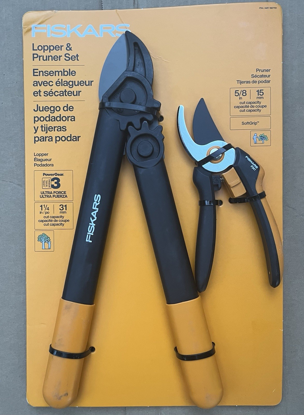 NEW Fiskars 15 inch Lopper and Hand Pruner Set gallery