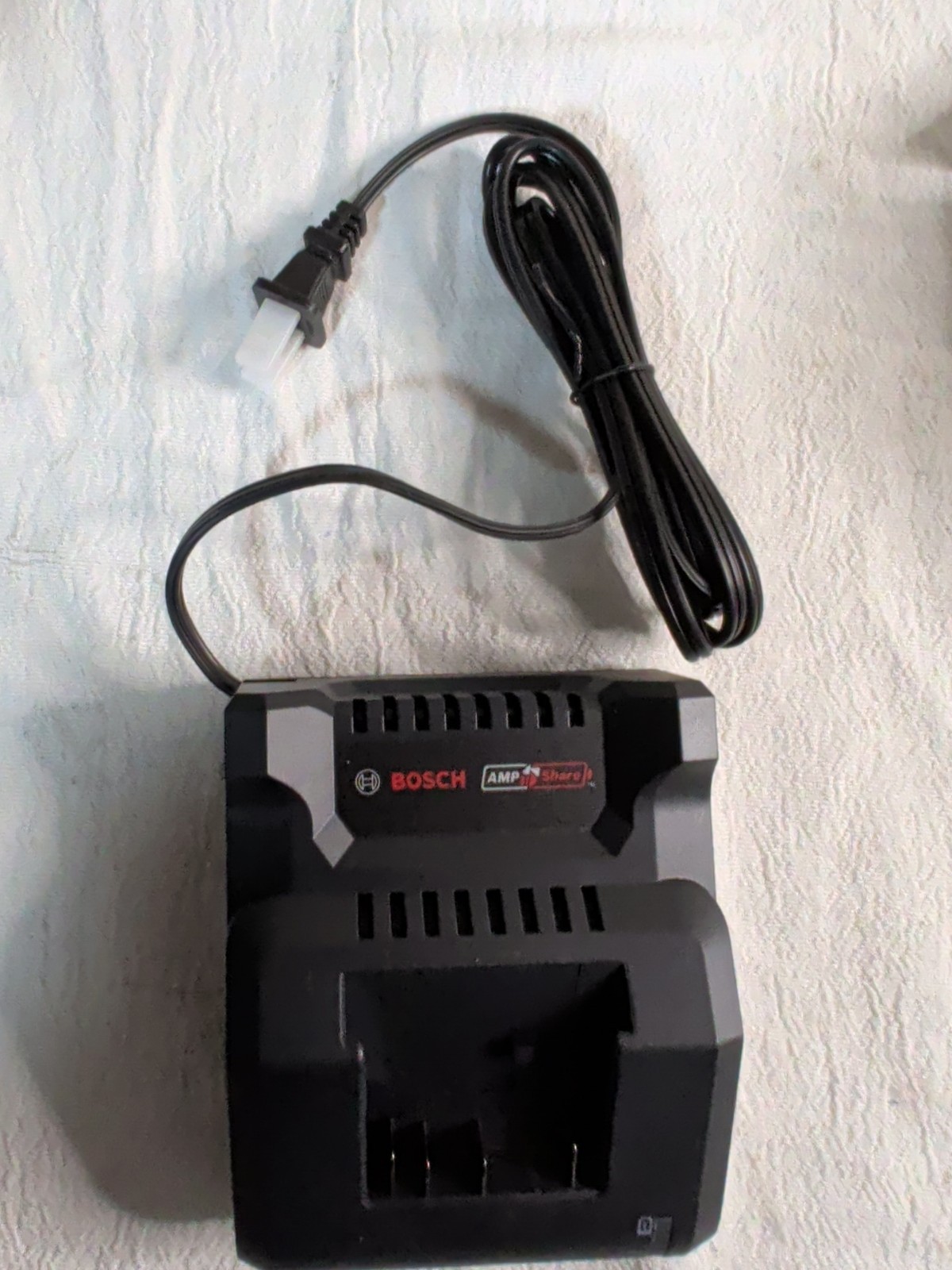 New Bosch GAL18V-20 18 Volt 18V Lithium Ion Battery Charger Li-ion gallery