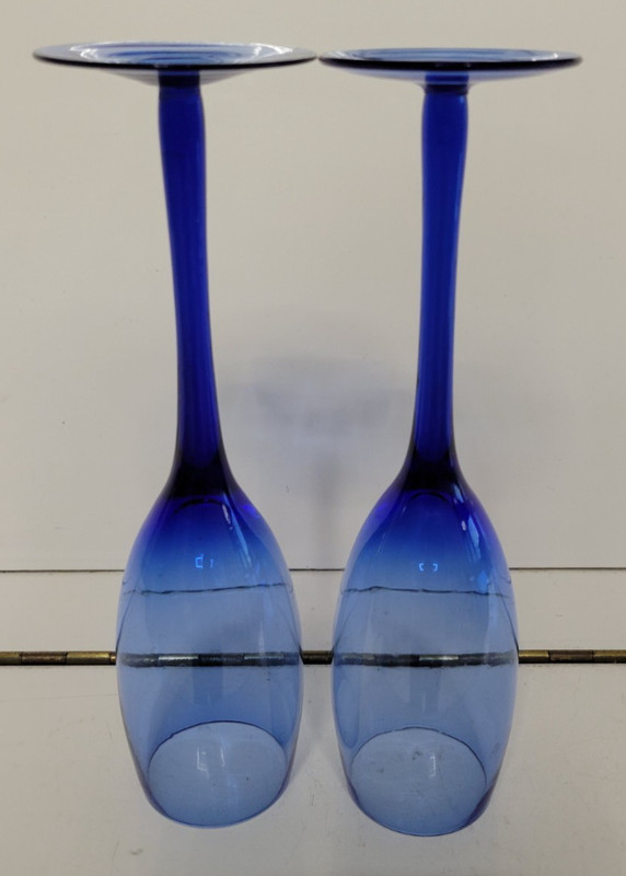 2 EGGSHELL COBALT BLUE CHAMPAGNE FLUTES 9 INCHES HOLDS 8 OZS gallery