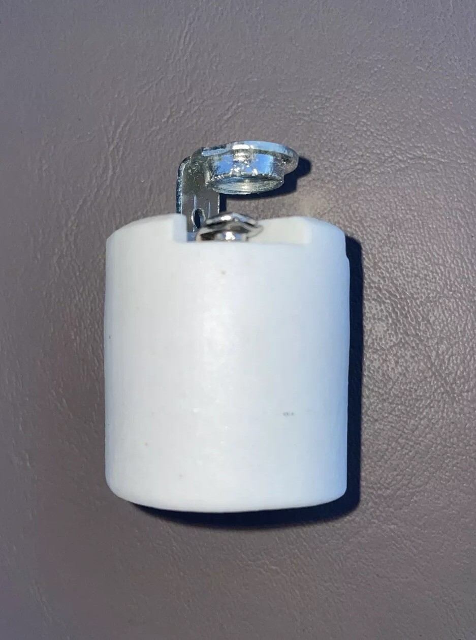Gold GE-6003 Porcelain Lampholder Socket w/ Hickey 660W 250V E105933 45E3 E26 gallery