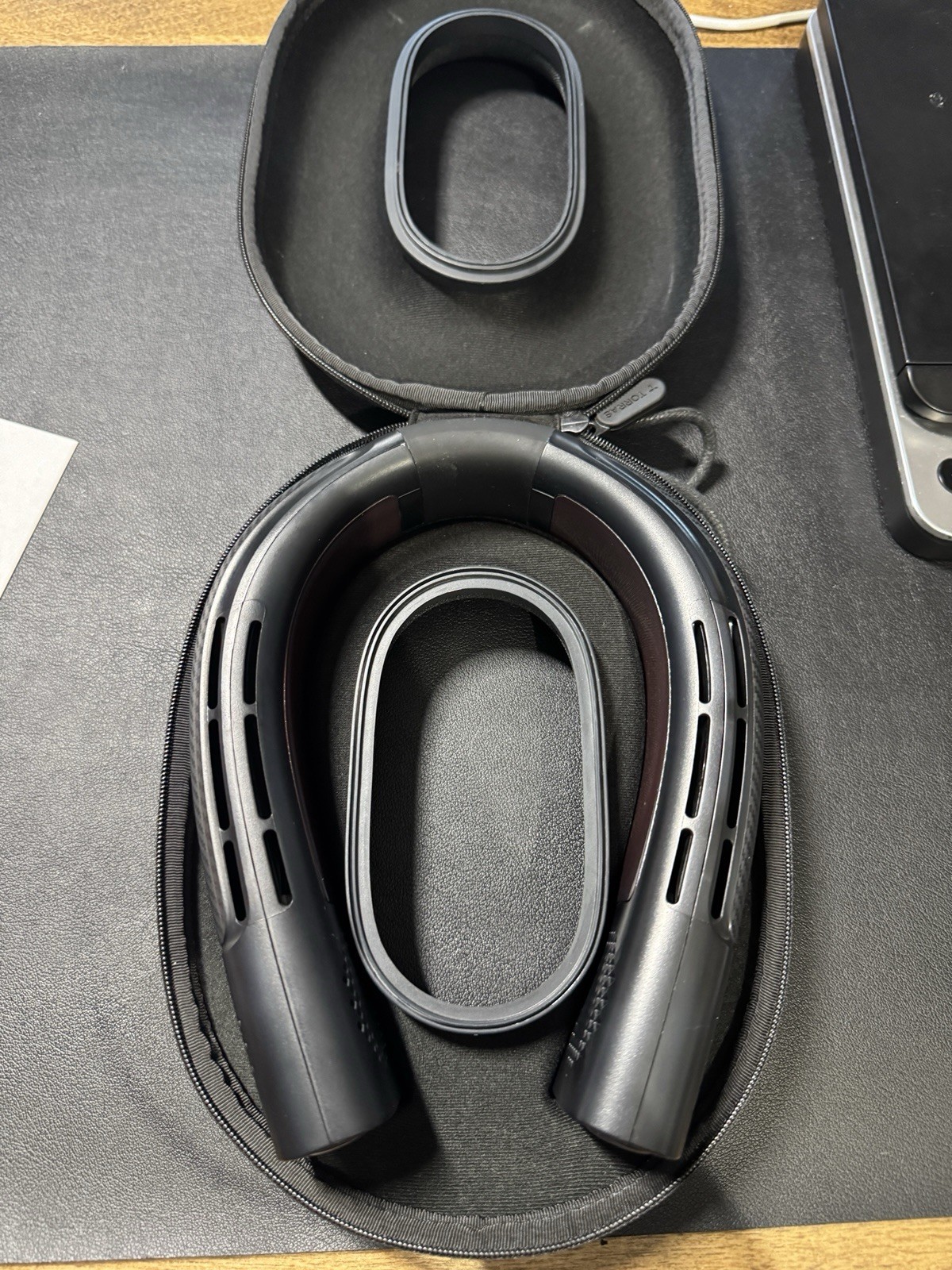 Torras COOLiFy SE Special Edition Wearable Personal Neck Air Conditioner gallery