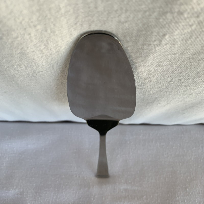 Wallace Pie Cake Server 18/10 Stainless Glossy Flatware New Charm Pattern 11 in. gallery