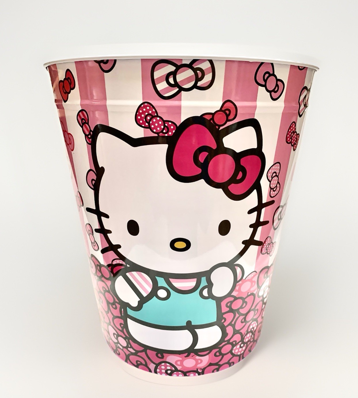 NEW Standing Hello Kitty & Bows Multicolor 10in Tall Tapered Metal Trash Can gallery