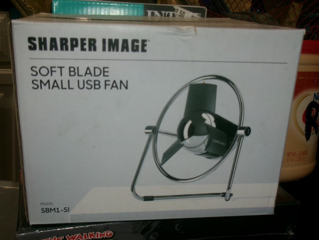 SHARPER IMAGE SOFT BLADE SMALL USB FAN gallery