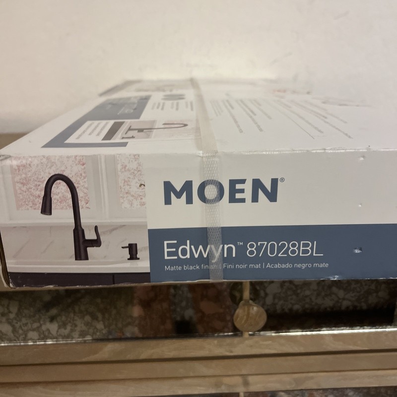 Moen Edwyn One-Handle High Arc Pulldown Kitchen Faucet - Matte Black gallery