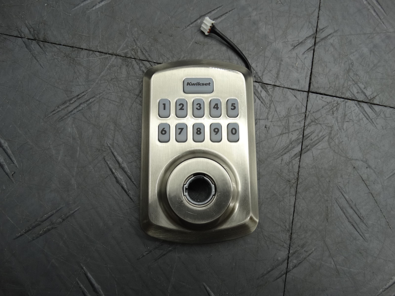 Exterior Assembly for Kwikset Powerbolt 250 9250TRS15SMTRBP (No Key Hole) gallery