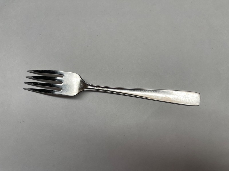 Oneida Satin Accent Stainless USA Dinner Fork 7-1/4” gallery