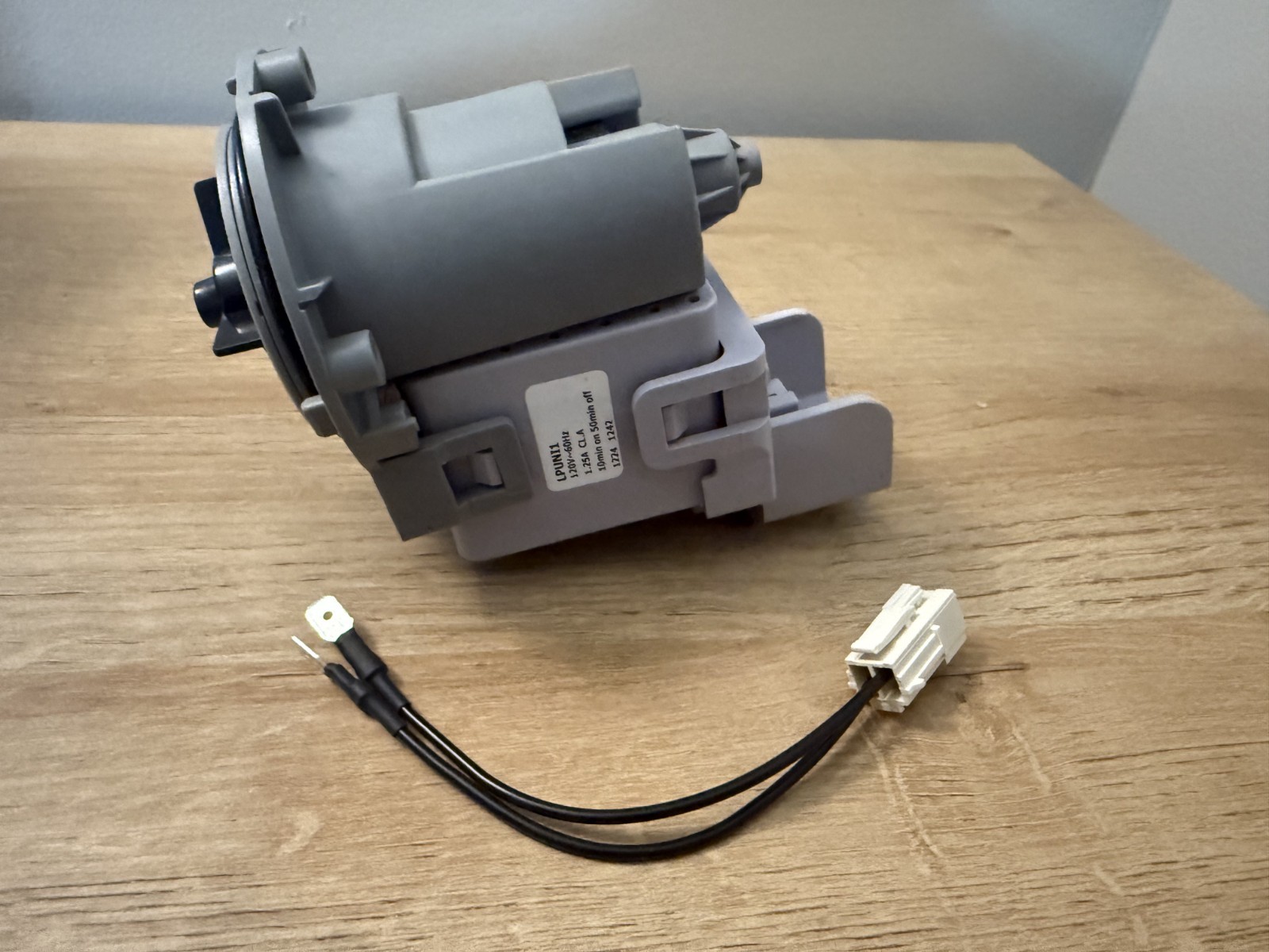 NEW Supco LPUNI1 Universal Washer Drain Pump - Fits Most Brands gallery