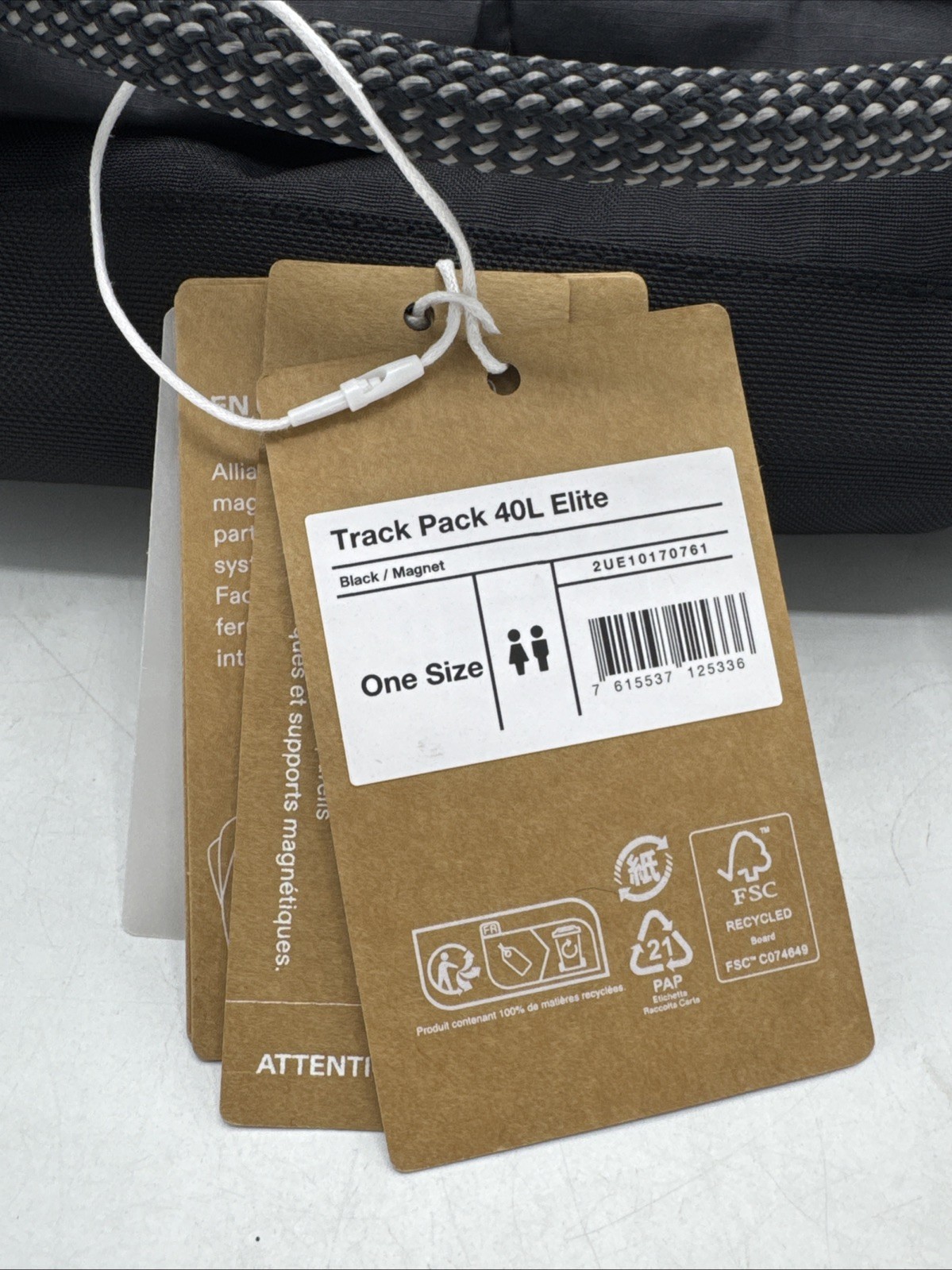 ON_ Running Authentic Track Pack 40L Elite black 4