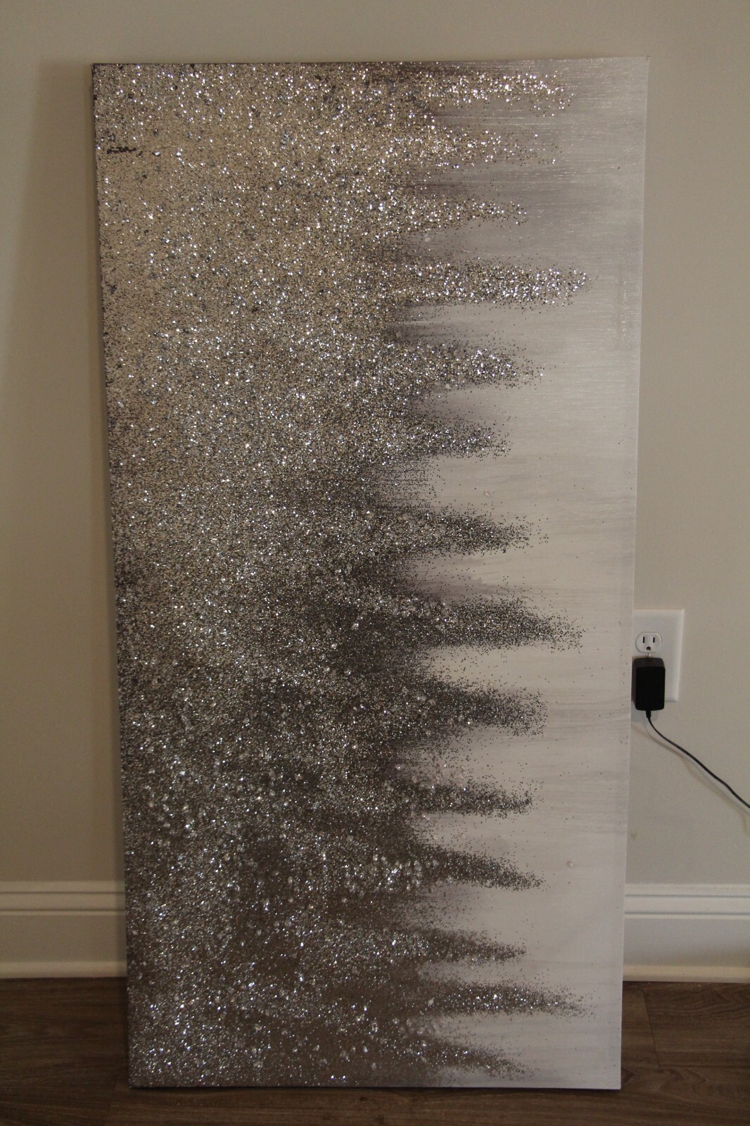 Picture 48"x24". Works as both landscape or portrait gallery