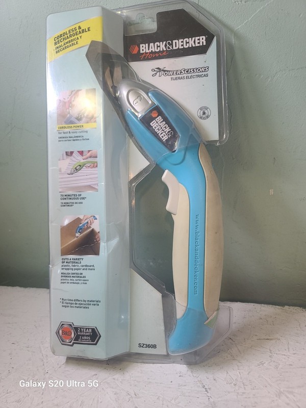 NEW BLACK & DECKER POWER-SCISSORS SZ360B CORDLESS & RECHARGEABLE 70-MIN OF USE gallery